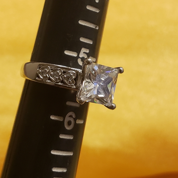 Princess cut diamond simulant size 5.5 - Picture 4 of 5